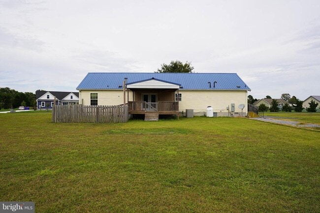 Building Photo - 12179 Country Dr