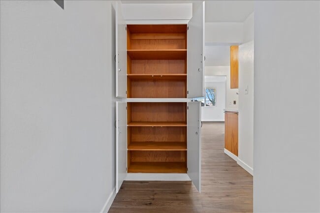 Building Photo - 1407 Ellis Ave