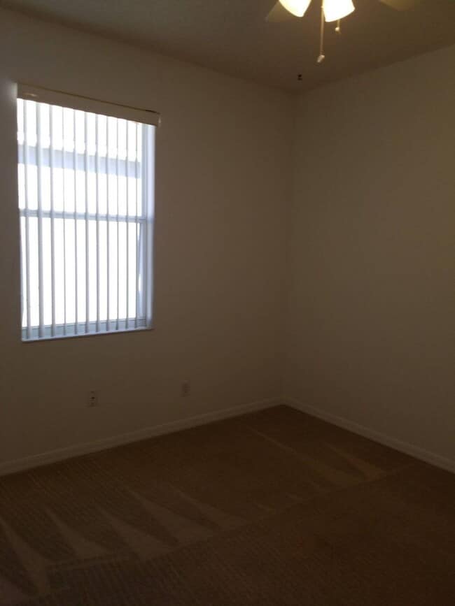 Building Photo - Great 4/2 In La Vina Near Lake Nona