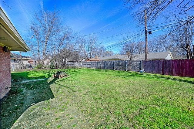 Building Photo - 2504 Burnett Dr