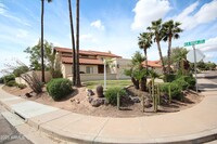 Building Photo - 459 E Marigold Ln