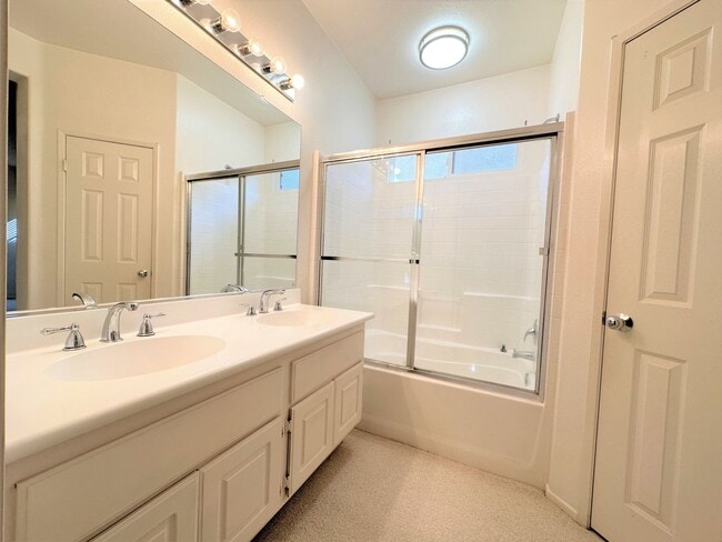 Building Photo - Delightful 3 Bedroom | 2 Bath