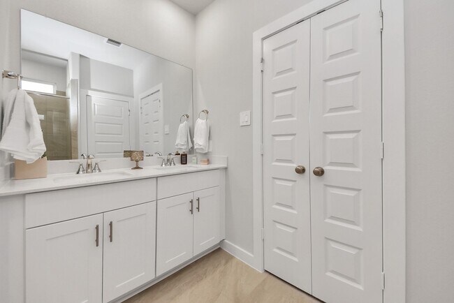 Building Photo - 16981 Juniper Blossom Bnd