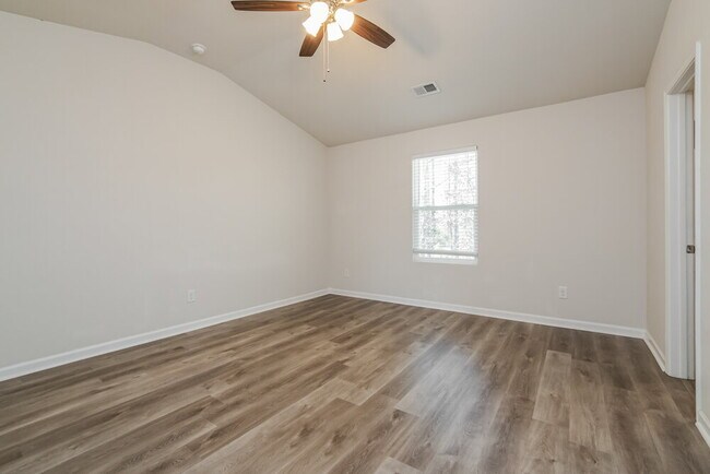 Building Photo - 324 Rustling Way