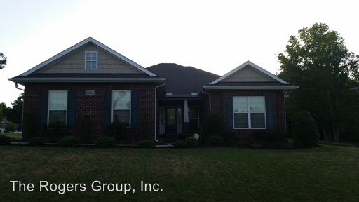 Primary Photo - 2005 Massimo Dr