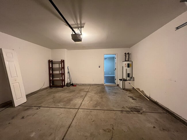 Building Photo - 1666 Mossberg Dr