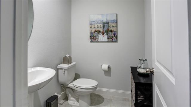 Building Photo - 7436 Palisades Dr