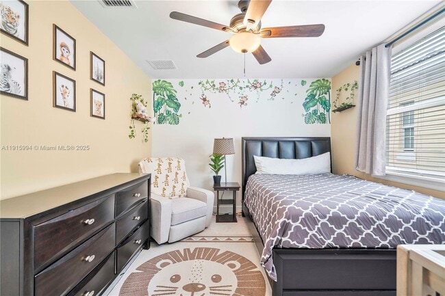 Building Photo - 217 SW 11th St