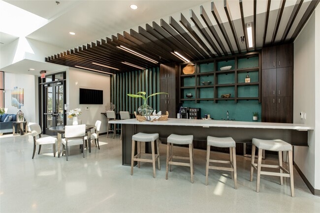 Building Photo - 126 Keechie Creek Ct