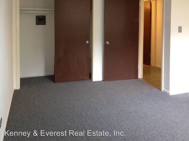 Building Photo - 2 br, 1 bath House - 2701 Ridge Rd #304