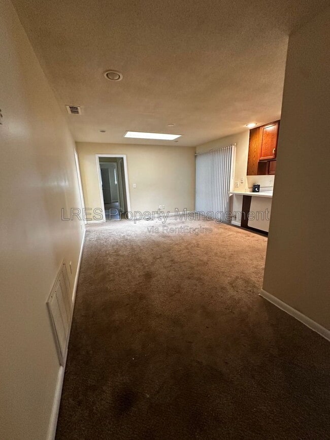 Building Photo - 2719 Merrie Oaks Rd