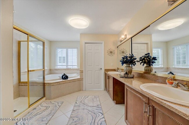 Building Photo - 11 Rockspray Ct