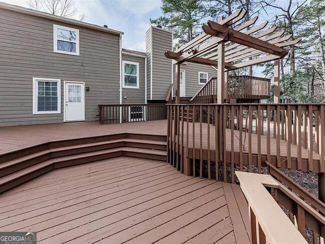 Building Photo - 1400 Boxwood Dr NW