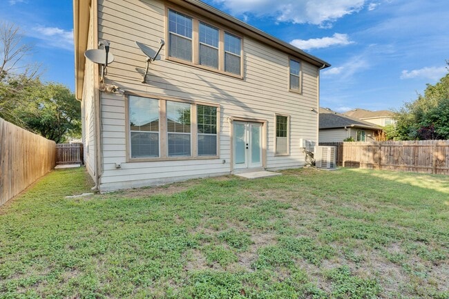 Building Photo - 6305 Roseborough Dr