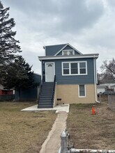 Building Photo - Gary Rental