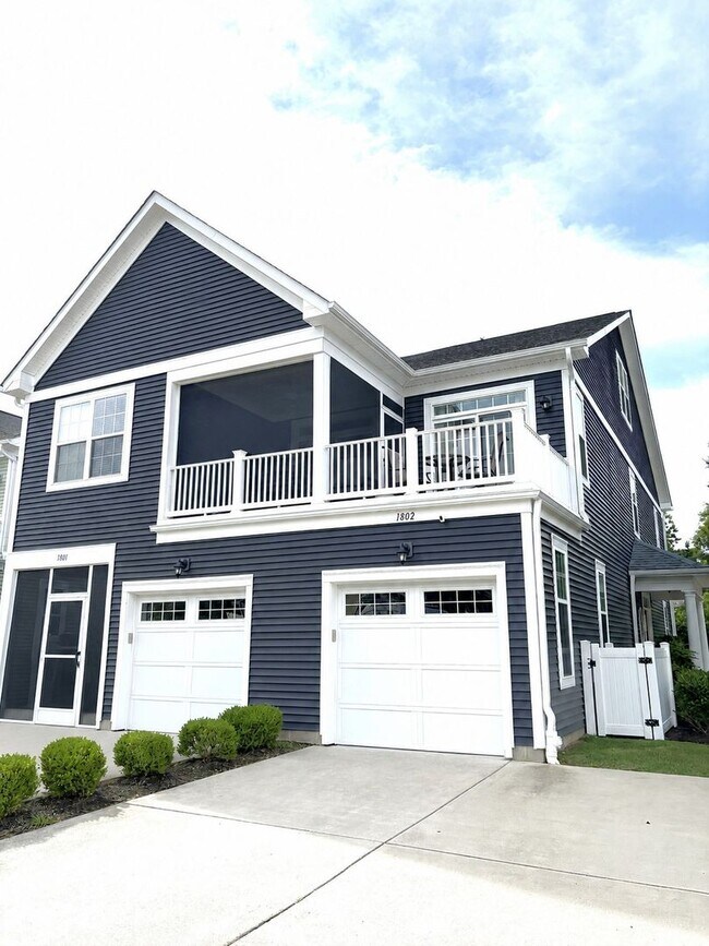 Building Photo - Marketing title- 4 bedroom/ 3 bathrooms- The Promenade at John Tyler