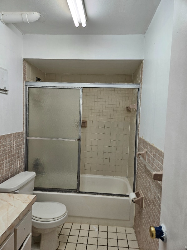 Building Photo - 5881 NW 16th Pl