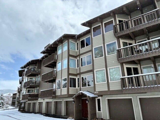 Building Photo - Summer Rental- Meadow Creek Villas 303