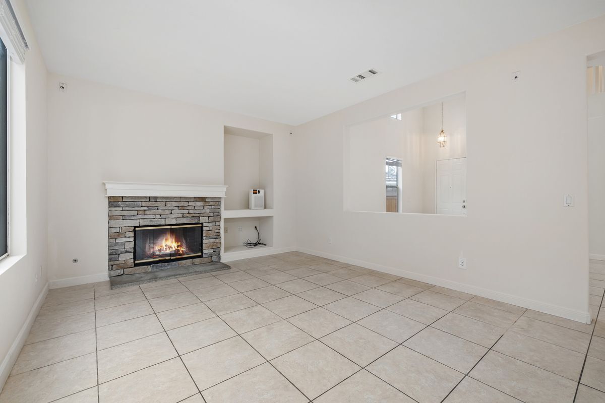 Building Photo - 11161 Pacemont Ln
