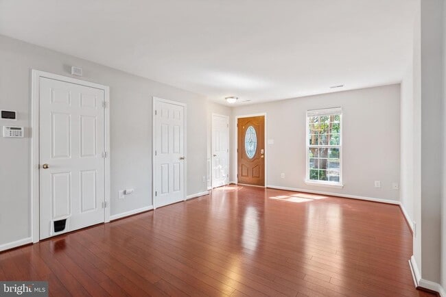 Building Photo - 26091 Lands End Dr