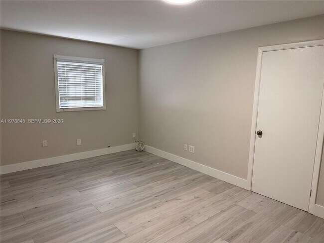 Building Photo - 10241 SW 132nd Ave