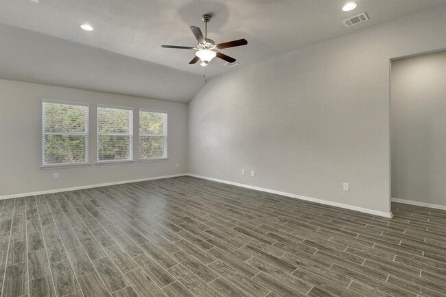 Building Photo - 21302 Pioneer Cove