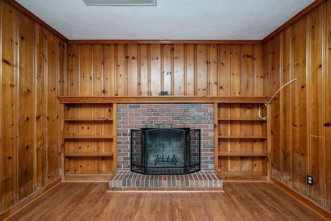Building Photo - 2504 Beaufort Ave