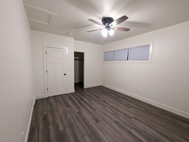 Building Photo - 622 S Woodland Ave