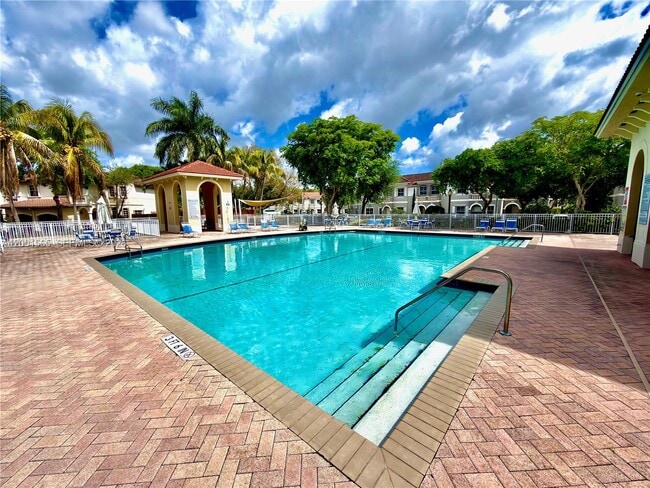 Building Photo - 14110 SW 51st Ct