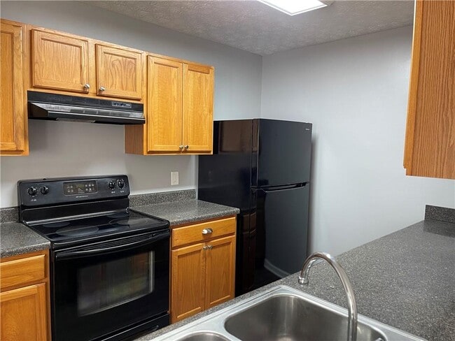 Building Photo - 7748 Bernardo Dr