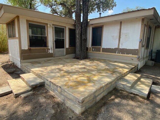 Building Photo - 3 bedroom country living mobile home