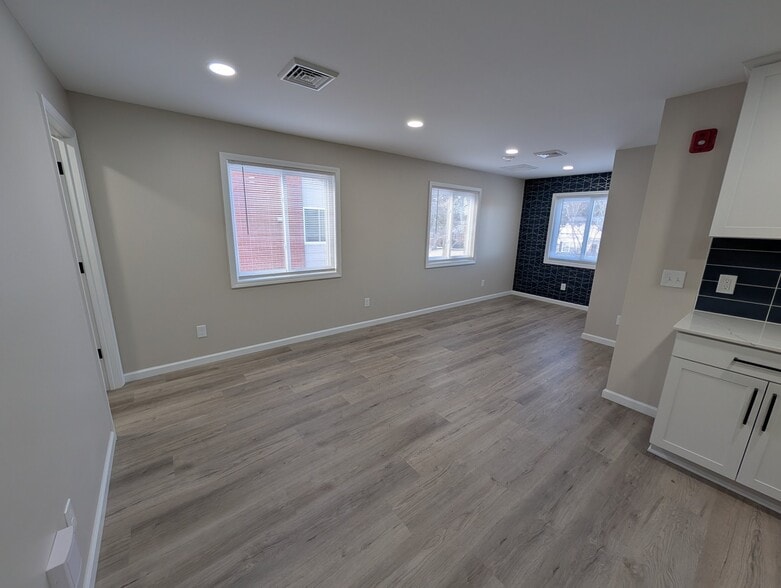 Building Photo - 35 Terrel Dr