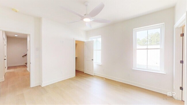 Building Photo - 2704 Bienville Ave