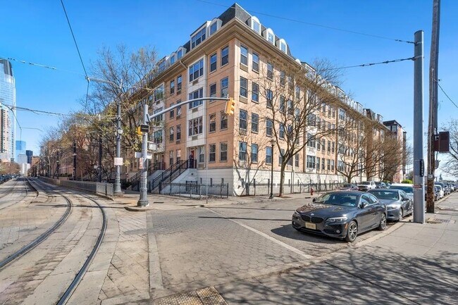 Building Photo - 149 Essex St