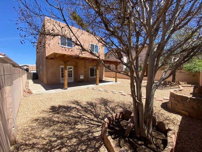 Building Photo - 1412 Stone Canyon Rd NE