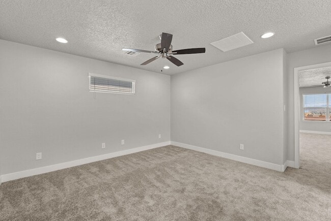 Building Photo - 4030 Silver Springs Road NE