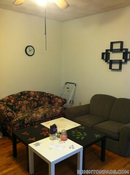 Building Photo - 17 Cummings Rd