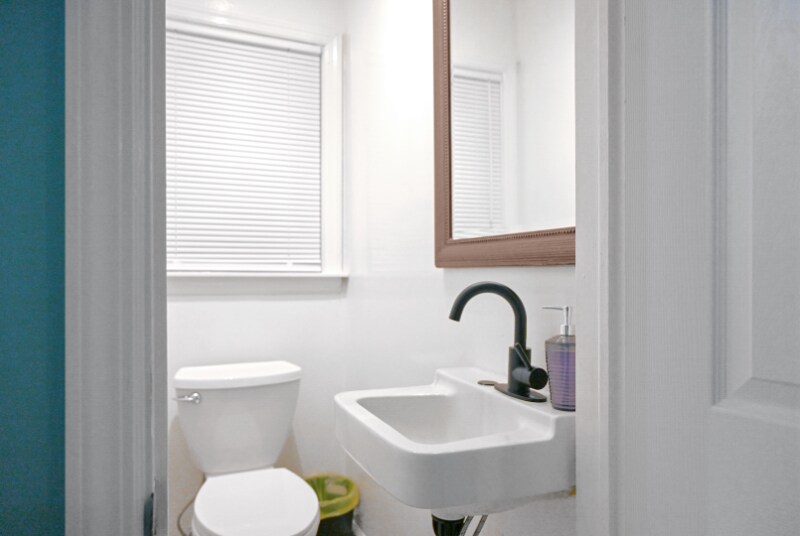 Building Photo - 916 Bern St