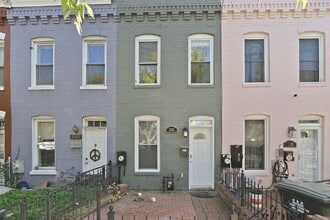 Building Photo - 1515 Independence Ave SE