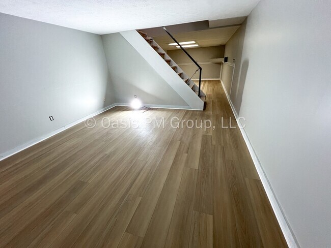 Building Photo - 9577 Ohio 104