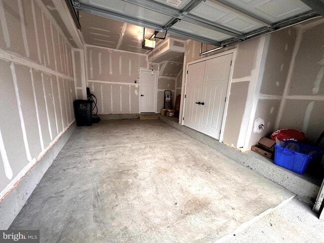 Building Photo - 19809 Habitat Ter