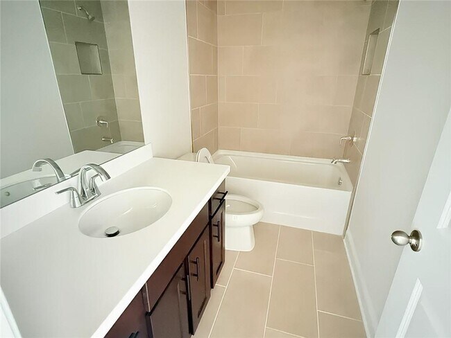 Building Photo - 1114 Winding Br Dr