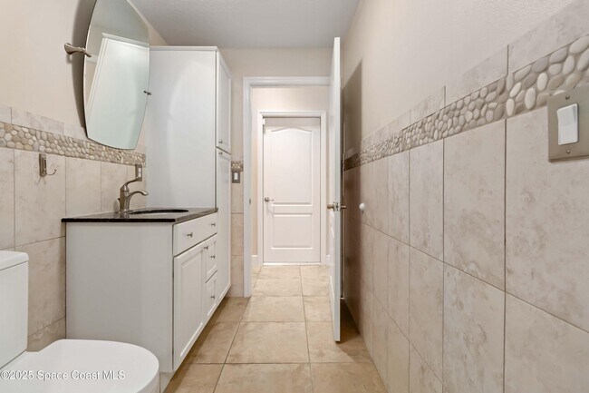 Building Photo - 3140 Constellation Dr