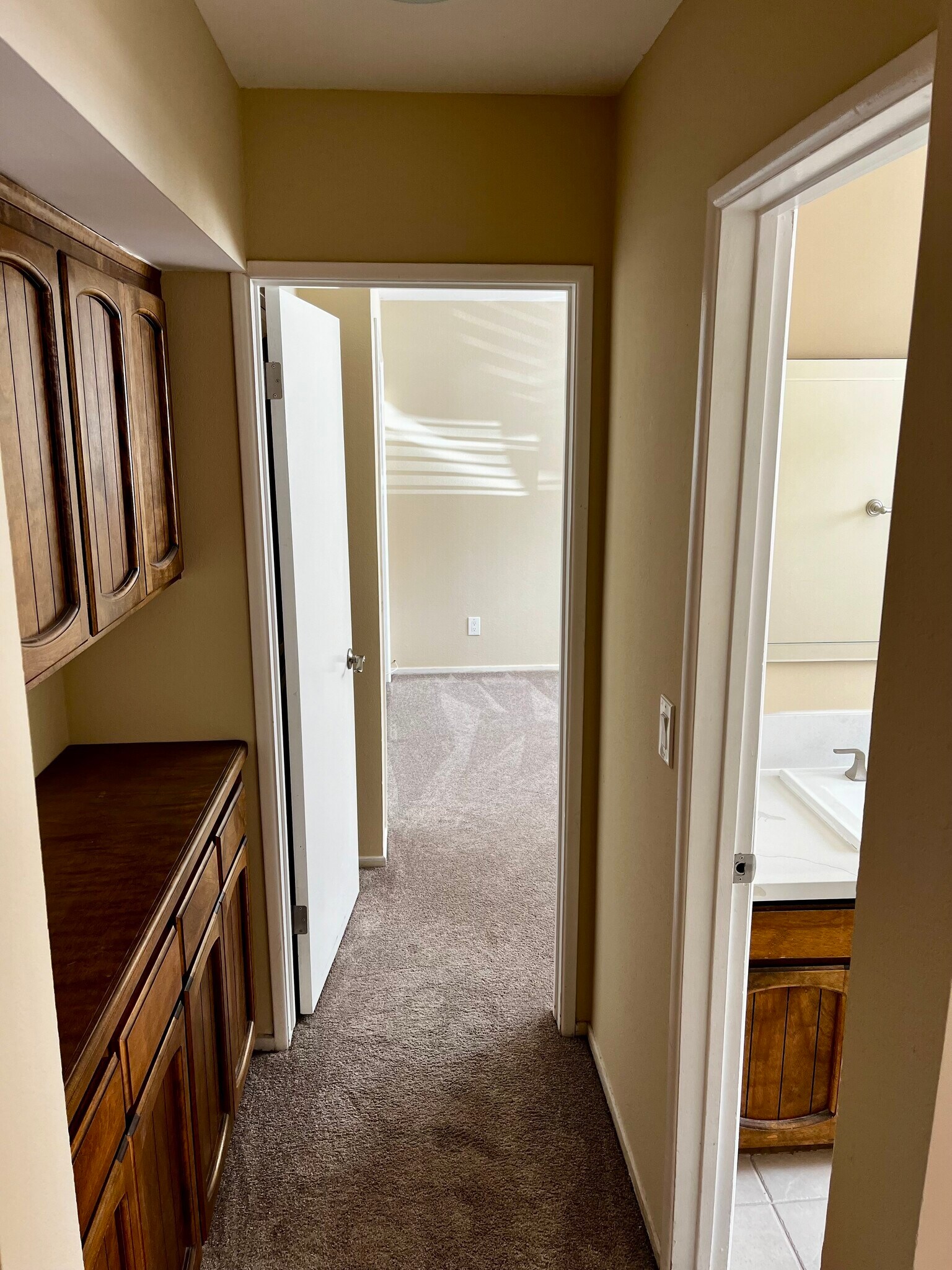 Entrance to downstairs suite - 1731 Harriman Ln