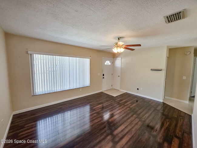 Building Photo - 443 Tewksbury Ln NE