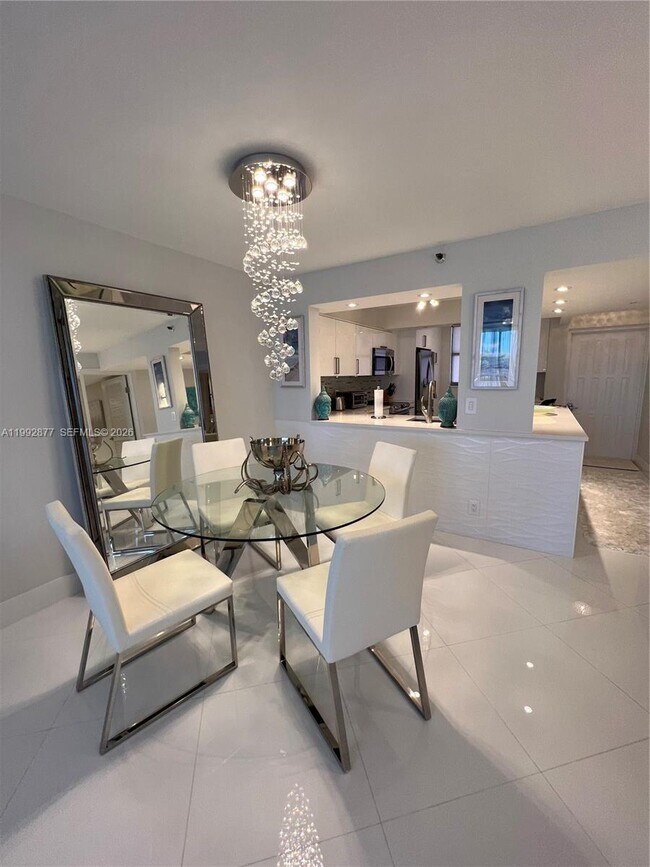 Building Photo - 1266 S Military Trail