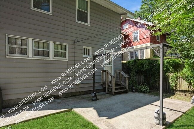 Building Photo - 3315 Woodland Ave