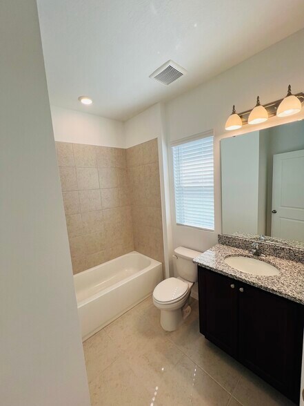 Modern Bathroom - 3011 Prospect Trl