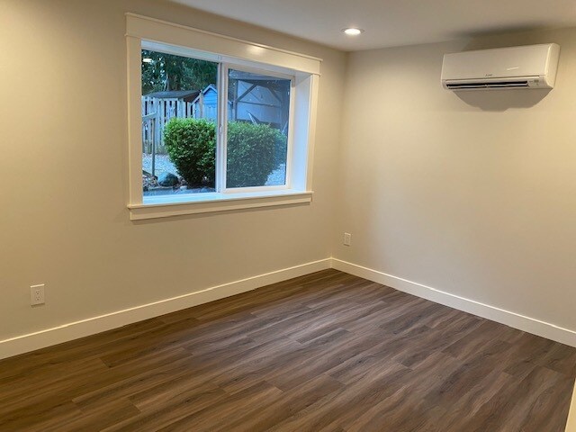 Building Photo - 7537 42nd Ave NE