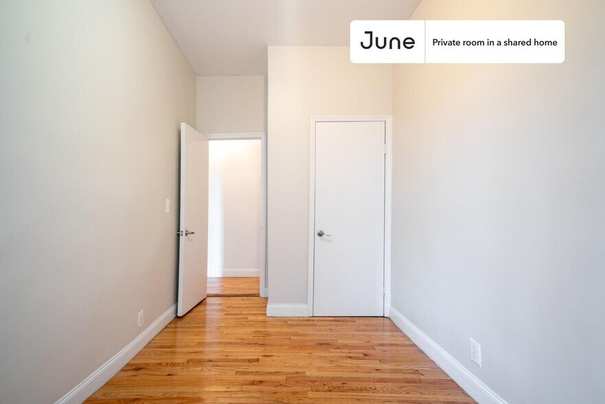 Building Photo - Room in Shared 4 bed/1 bath home in Central Harlem